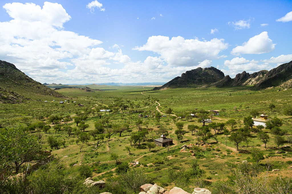 Khognokhaan NR & Erdenekhamba Monastery- Tour Mongolia (3)